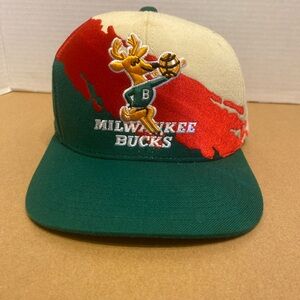 Mitchell and Ness Milwaukee Bucks SnapBack cap